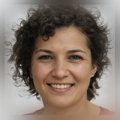Portret van Marlou de Bruijn, sport- en cultuurredacteur bij Nieuws.co